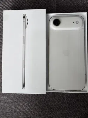 IPHONE 17 AIR 512 GB GOLD TRA VERSION 94 BATTERIES WITH WARRANTY  6MONTHS
