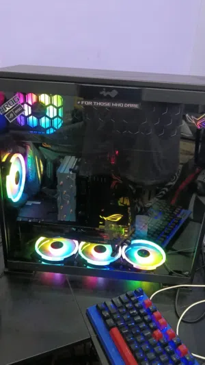 1080ti Rog strix 11 vram i7 8700k 32ram  motherboard rog maximus x formula