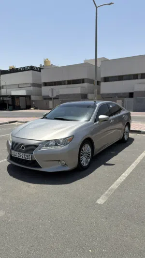 لكزس es350 2015