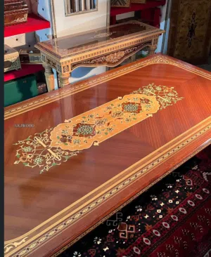طاولة طعام جديدة