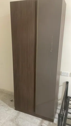 للبيع اثاث سكن موظفات بحالة ممتازة