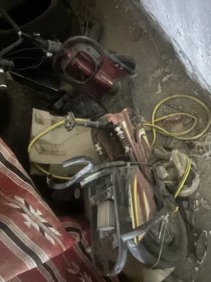 بدون البطاريه