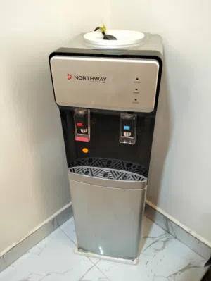 مبررد ومسخن ماء water cooler