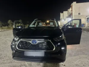 تويوتا هايلندر هايبرد برونز ادشن