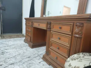 زيانة او مدخل تحتوي على 9 ادراج