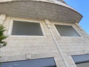 فرصة استثمارية مميزة للبيع – محل تجاري بابين بشارع القدس