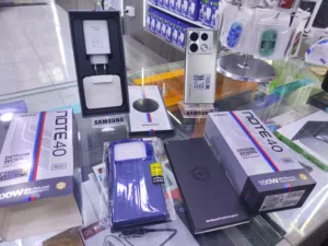 Infinix Note 40 Pro Plus 256 GB in Zarqa
