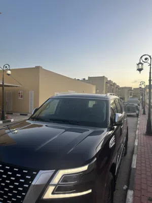 Nissan patrol Platinum V6 4.0L 2024 model
