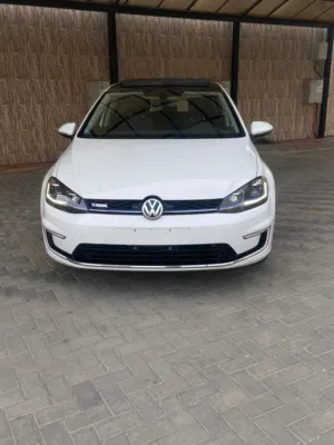 Used Volkswagen Golf in Zarqa
