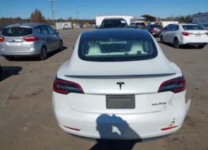2020 Tesla Model 3 Performance for parts  - تيسلا مودل 3 برفورمنس قطع فقط