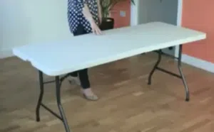 طاوله البوفيه
