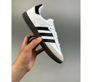 Comfort Shoes . Adidas . 40 . New3