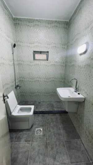 250 m2 3 Bedrooms Apartments for Rent in Amman Al-Thuheir
