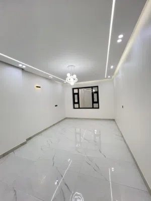شقة للبيع بسعر عررطه ومناسب جاهزه للسكن في بيت بوس على الشارع الزفلت موقي راقي اغتنم الفرصه