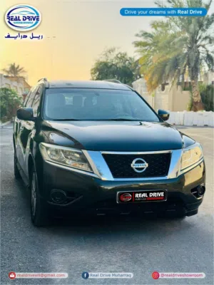 NISSAN PATHFINDER 2015- Single Owner Car