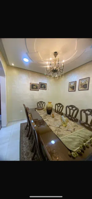 اثاث فخم مستعمل كامل للبيع