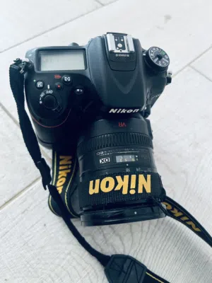 نيكون 7100