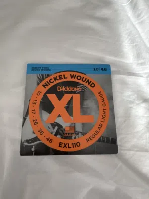 Guitar strings for acoustic guitar