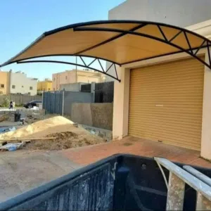 مظلات وسواتر 