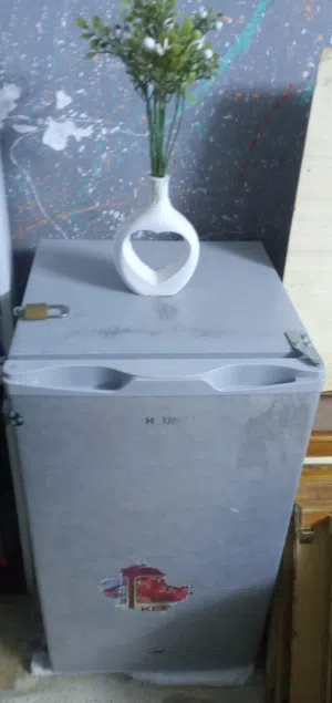 ثلاجه مكتبيه 6 قدم مكتبيه
