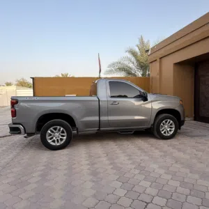 Used Chevrolet Silverado in Sharjah