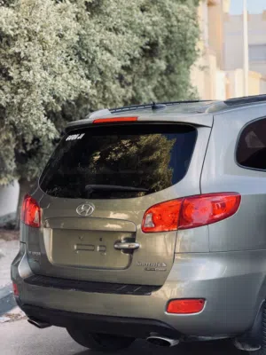 Used Hyundai Santa Fe in Tripoli