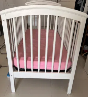 سرير اطفال