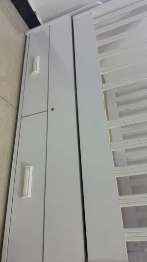 سرير استعمال نظيف