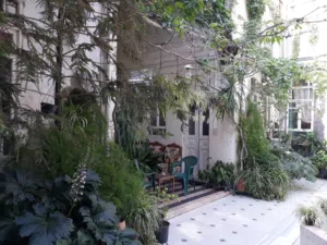 فرصة استثمارية نادرة لبيع منزل تراثي في قلب مدينة دمشق