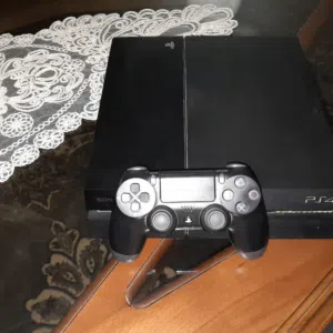 السلام عليكم ورحمه الله وبركاته ps4 للبيع
