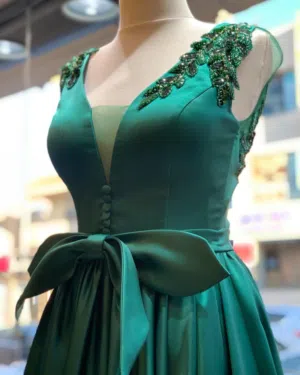 فستان سهره مستعمل نظيف