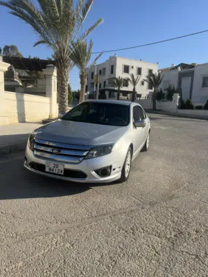 Ford fusion 2011  بحالة ممتازة استخدام شخصي فحص مرفق