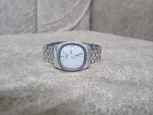ساعة (RADO) مستعملة وشغالة 100%