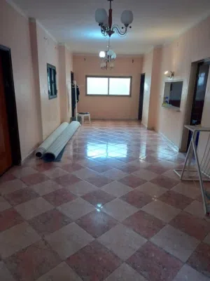 200 m2 More than 6 bedrooms Townhouse for Sale in Benghazi Beirut street