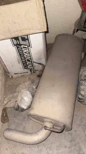 دبة وكالة خلفية أصلية جيب رانجلر JK (نظيفة جداً)