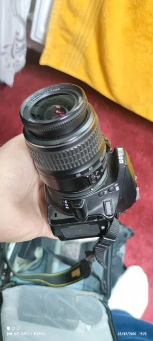 للبيع كاميرا Nikon D5500