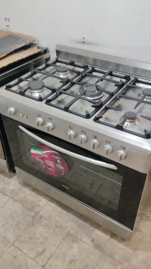 نبيع طباخ 5 شعله بوش ايطالي اشعال ذاتي كامل