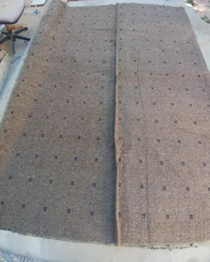 بساط موكيت قهوي مستعملة للبيع