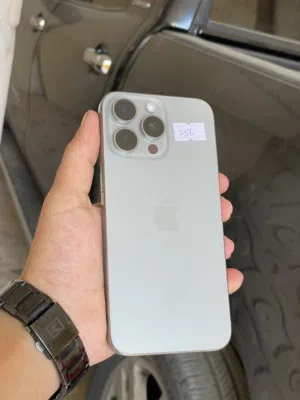 3 طروف 15 برو ماكس eSIM