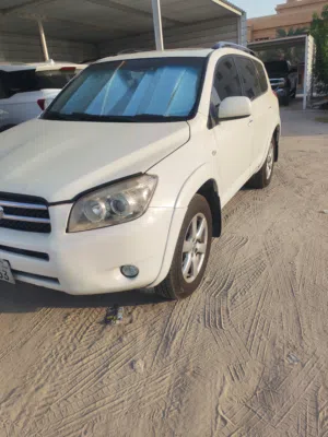 Used Toyota RAV 4 in Kuwait City