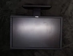 Dell E1913 is a 19-inch LED