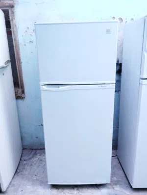 مستعمله بحاله ممتازه حجم متوسط ثلاجه دايو18 قدم حجم متوسط معا التوصل التشغيل والكفاله تبريد وتجميد