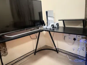 طاوله مستعمله استعمال خفييف جداً طاولة ست اب