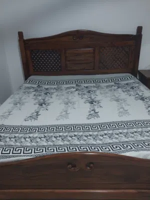 Bedroom for sale. .غرفة نوم للبيع