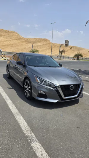 Used Nissan Altima in Muscat
