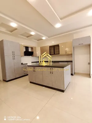 250 m2 4 Bedrooms Apartments for Rent in Amman Um El Summaq