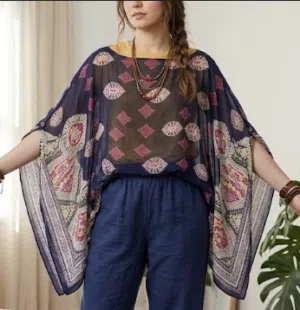 بلوزة نسائية بتصميم بوهيمي (Bohemian)
