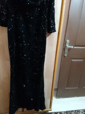فساتين للبيع