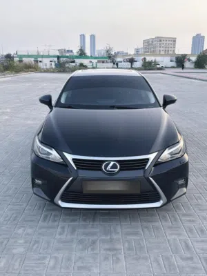 Lexus CT200h