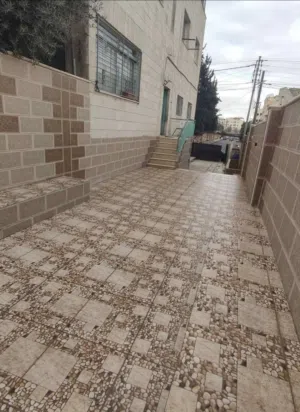 عمارة  مع ارض للبيع في الياسمين